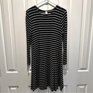 Old Navy Black & White Striped Long Sleeve Swing Dress M